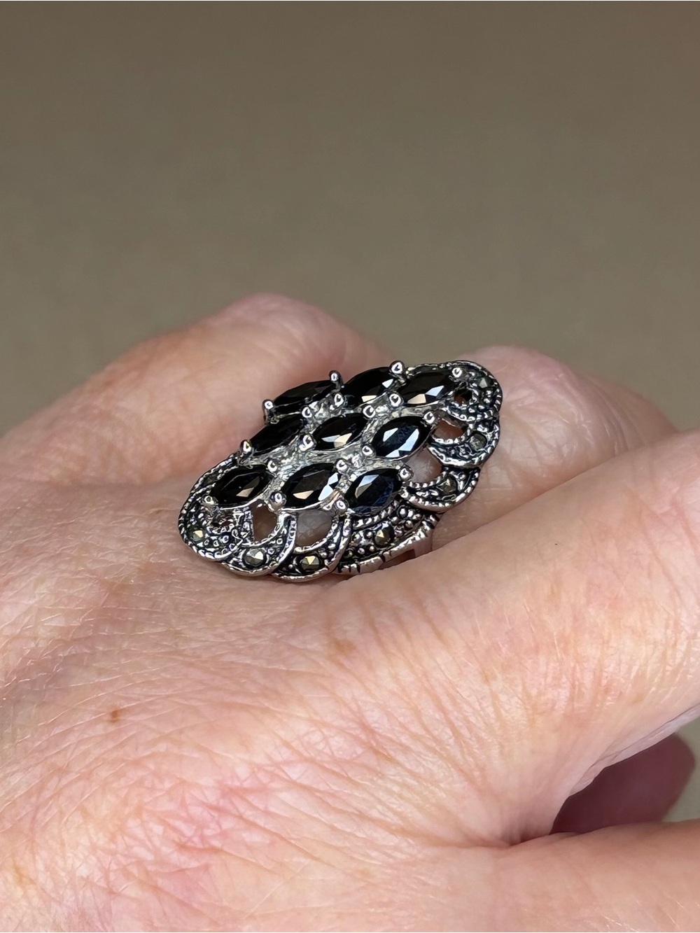 Vintage-Inspired Black Marquise Crystal Filigree Statement Ring